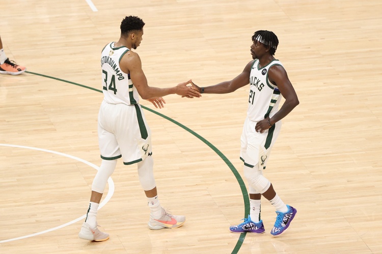 开云官网-一石二鸟？Stein：尼克斯想从开拓者引进霍勒迪 吸引字母哥加盟