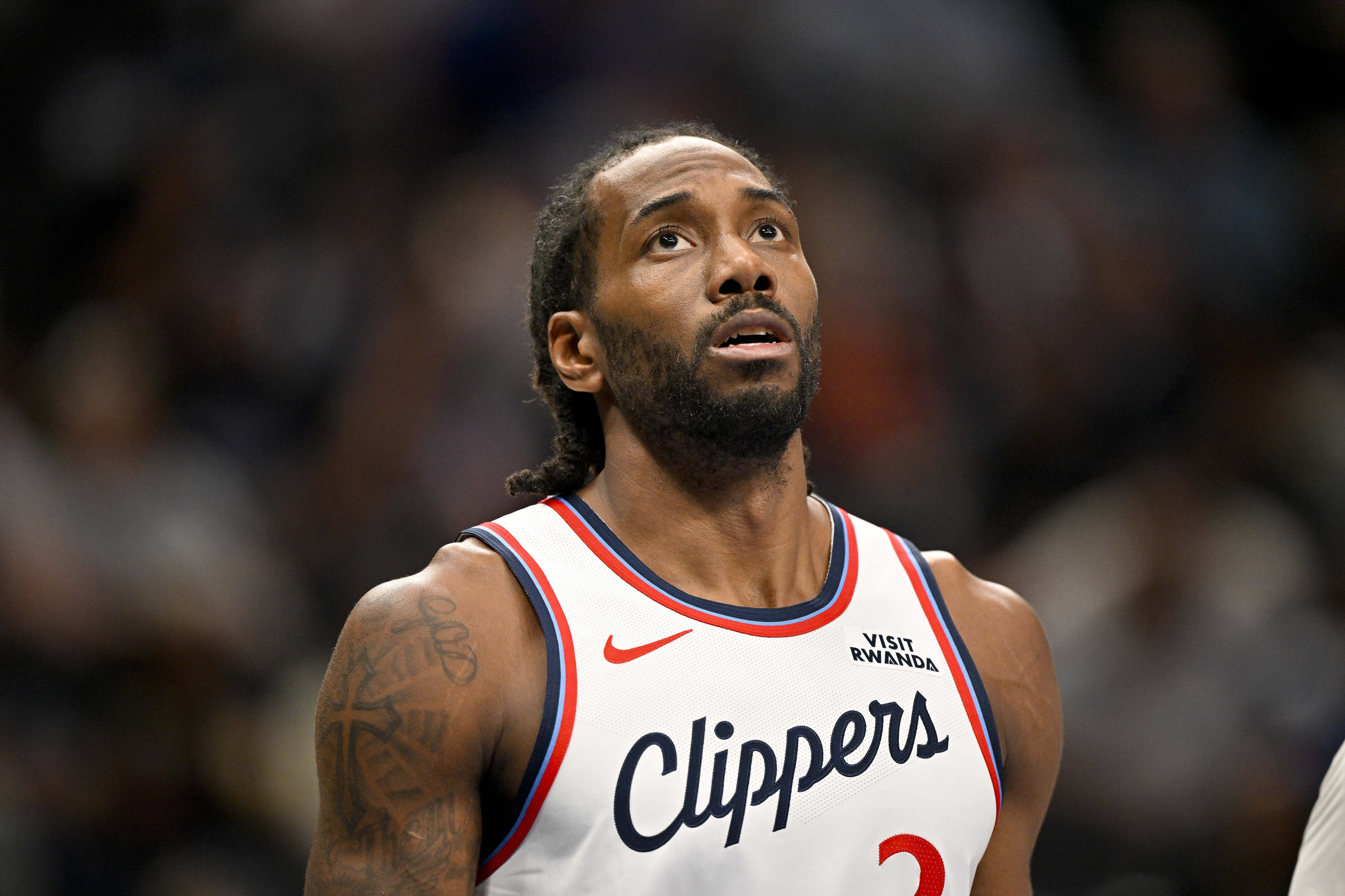 开云官网-今天没手感！伦纳德上半场8中3&amp;三分3中0仅得8分3板